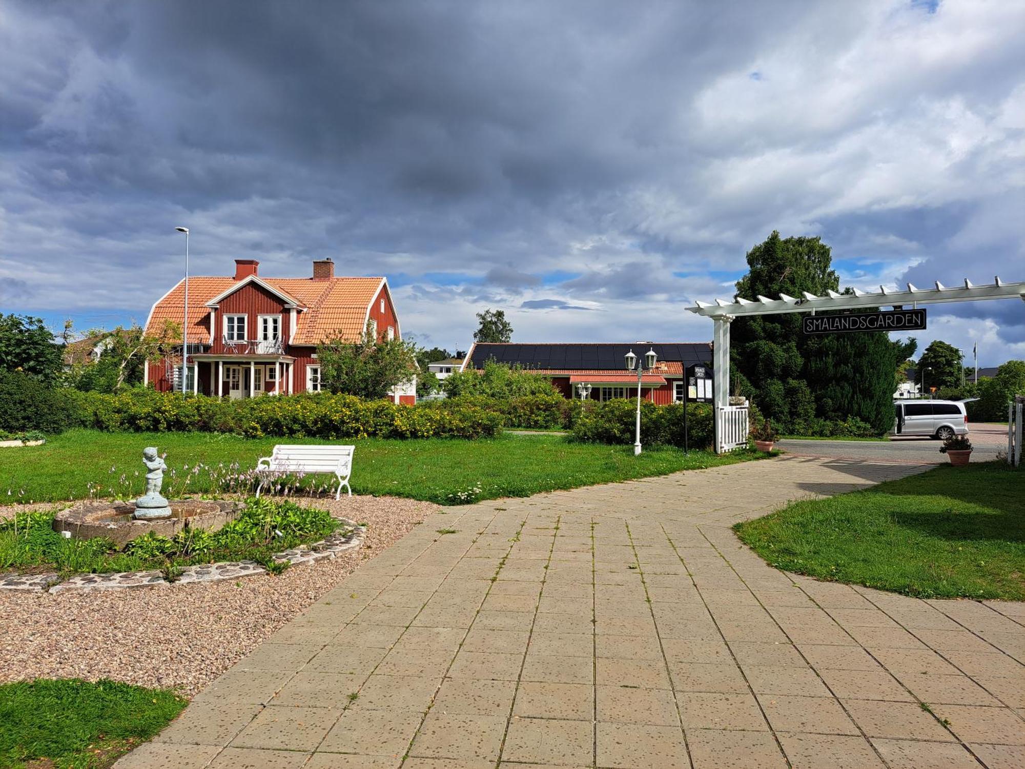Hotel Smalandsgarden Gränna Exterior foto
